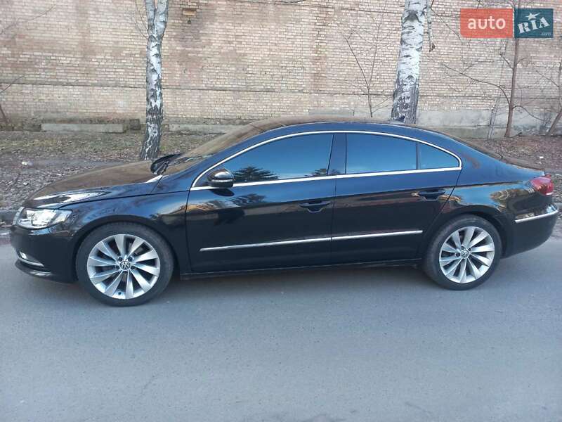 Купе Volkswagen CC / Passat CC 2014 в Киеве