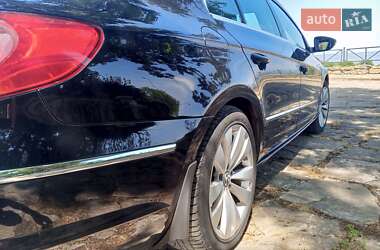 Купе Volkswagen CC / Passat CC 2011 в 