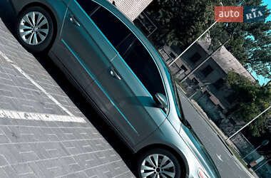 Купе Volkswagen CC / Passat CC 2008 в 