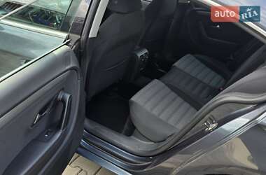 Купе Volkswagen CC / Passat CC 2010 в 