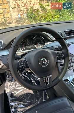 Купе Volkswagen CC / Passat CC 2012 в 