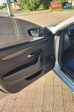 Купе Volkswagen CC / Passat CC 2009 в 