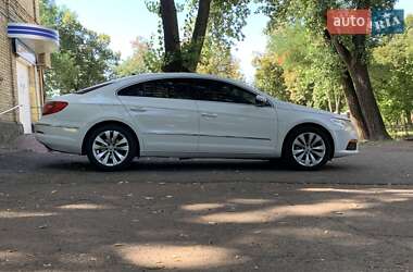 Купе Volkswagen CC / Passat CC 2011 в Славутичі