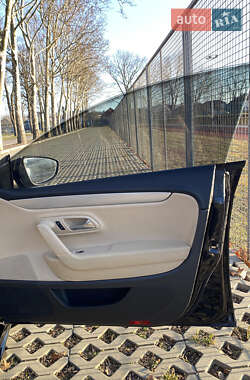 Купе Volkswagen CC / Passat CC 2013 в 