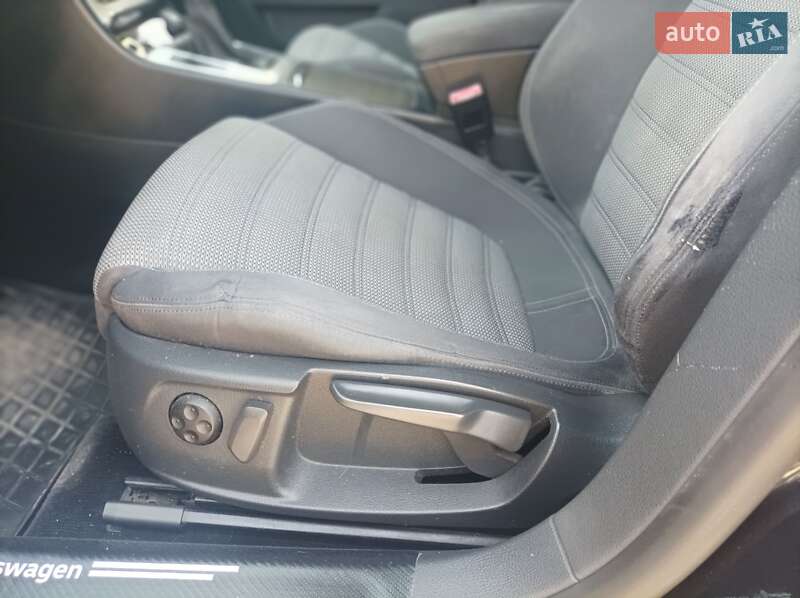 Купе Volkswagen CC / Passat CC 2008 в Дрогобичі