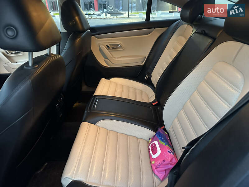 Купе Volkswagen CC / Passat CC 2010 в Ивано-Франковске
