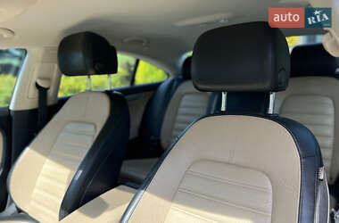 Купе Volkswagen CC / Passat CC 2012 в 
