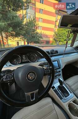 Купе Volkswagen CC / Passat CC 2012 в 