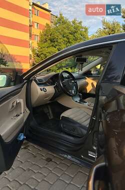 Купе Volkswagen CC / Passat CC 2012 в 