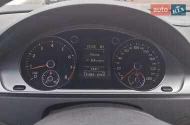 Купе Volkswagen CC / Passat CC 2011 в 