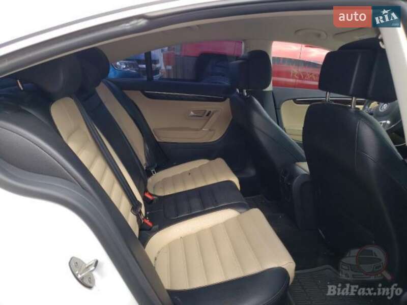 Купе Volkswagen CC / Passat CC 2016 в Дніпрі