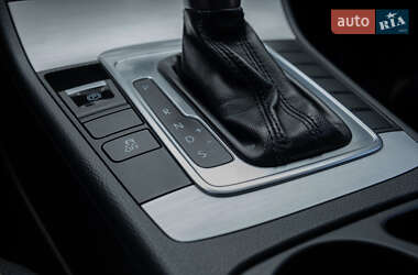 Купе Volkswagen CC / Passat CC 2013 в 