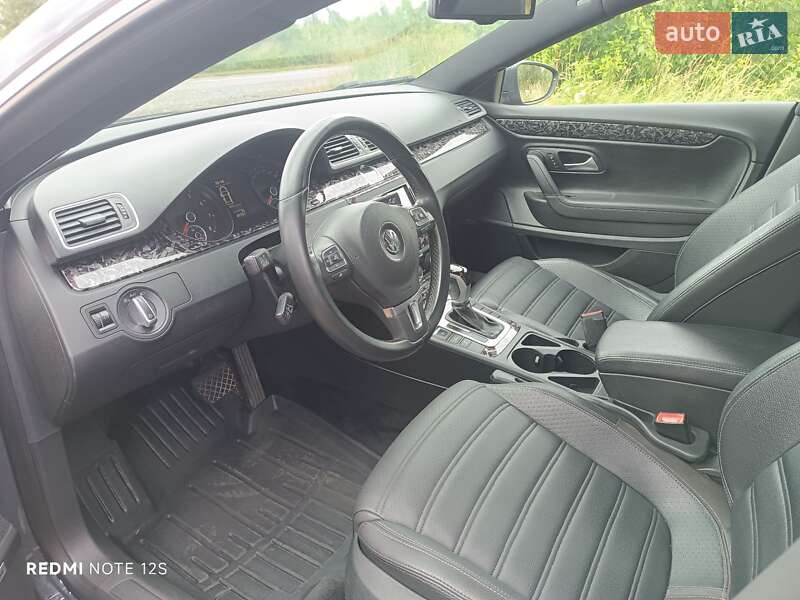 Купе Volkswagen CC / Passat CC 2011 в Львове
