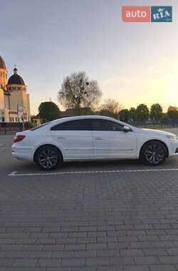 Купе Volkswagen CC / Passat CC 2011 в 