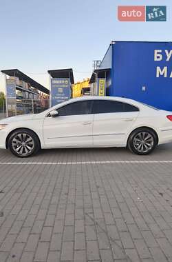 Купе Volkswagen CC / Passat CC 2011 в 