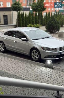Купе Volkswagen CC / Passat CC 2014 в Чернівцях