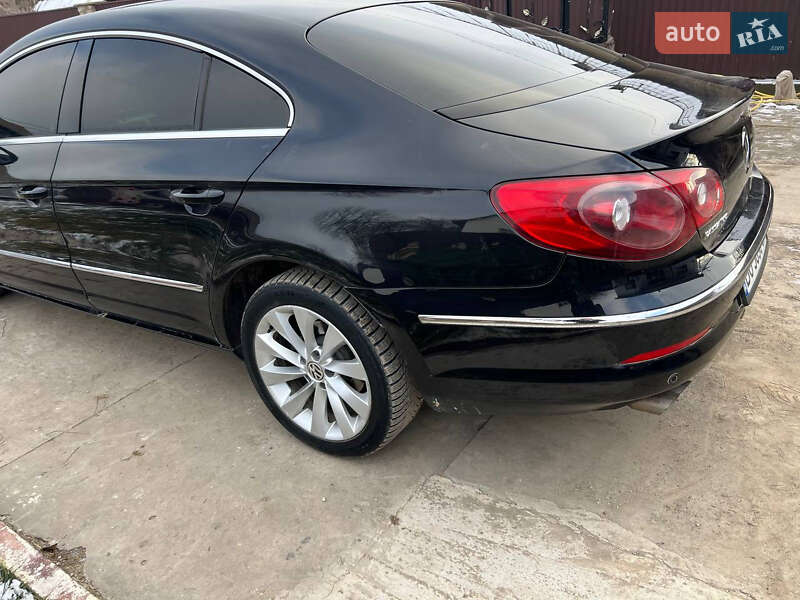Купе Volkswagen CC / Passat CC 2009 в Залещиках