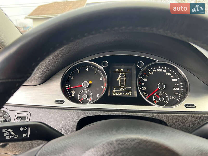 Купе Volkswagen CC / Passat CC 2009 в Залещиках