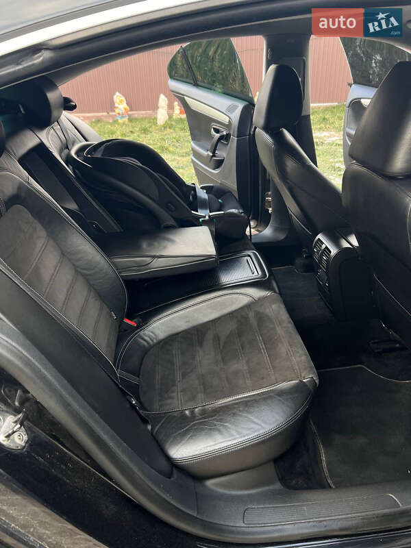 Купе Volkswagen CC / Passat CC 2009 в Залещиках
