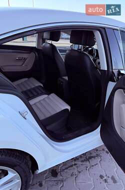 Купе Volkswagen CC / Passat CC 2013 в 