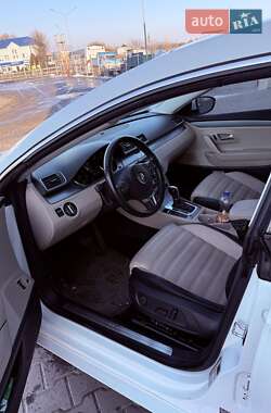 Купе Volkswagen CC / Passat CC 2013 в 