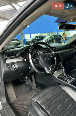 Купе Volkswagen CC / Passat CC 2011 в 