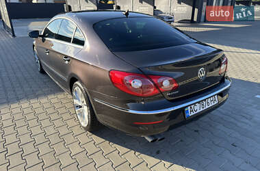 Купе Volkswagen CC / Passat CC 2009 в 