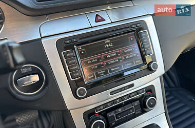 Купе Volkswagen CC / Passat CC 2009 в 