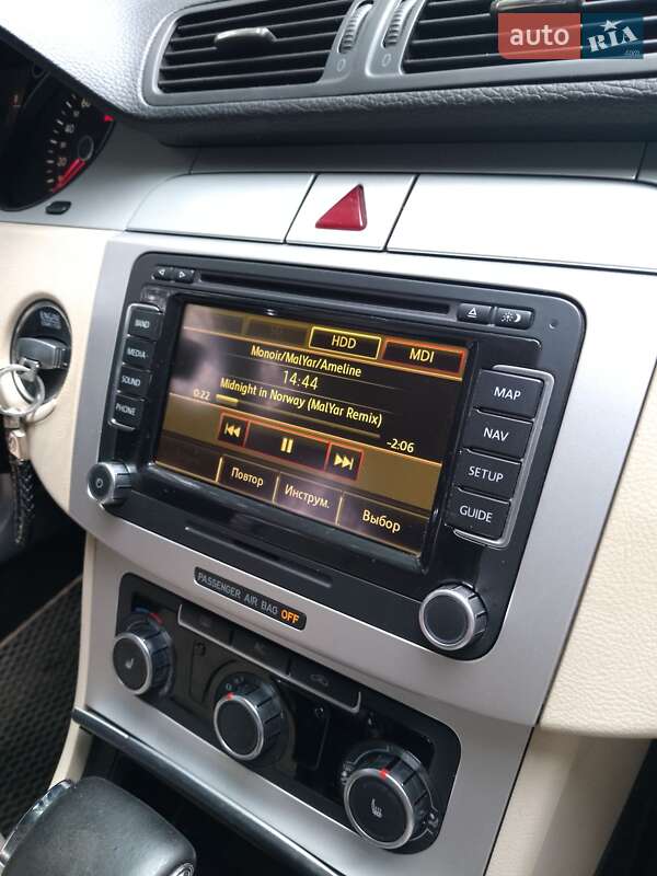 Купе Volkswagen CC / Passat CC 2010 в Радомышле