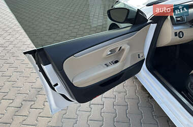 Купе Volkswagen CC / Passat CC 2012 в 