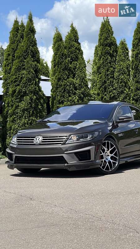 Купе Volkswagen CC / Passat CC 2012 в Києві