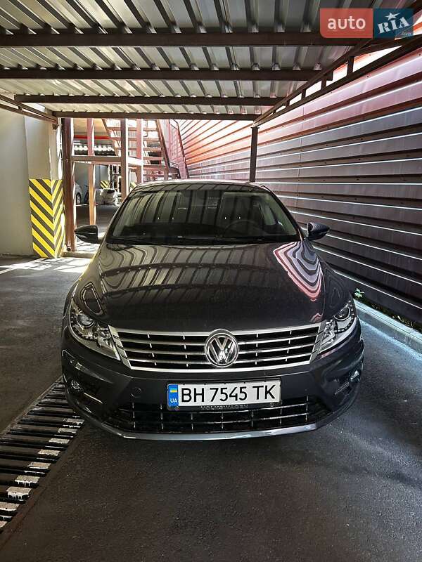 Купе Volkswagen CC / Passat CC 2012 в 