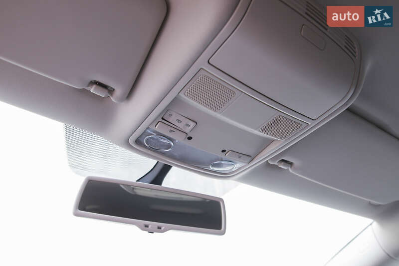 Купе Volkswagen CC / Passat CC 2013 в Львове