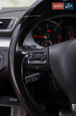 Купе Volkswagen CC / Passat CC 2013 в 