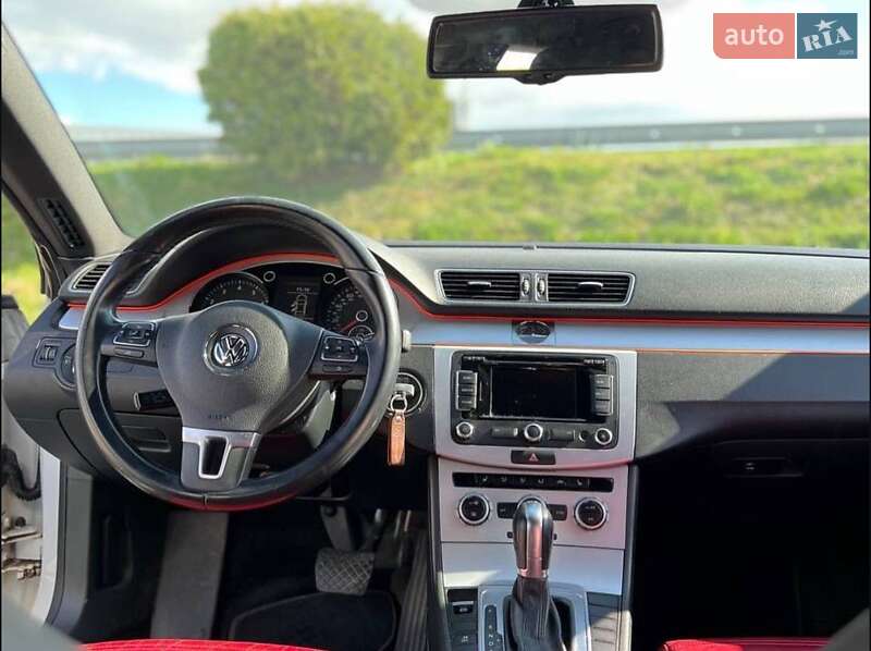 Купе Volkswagen CC / Passat CC 2015 в Львові