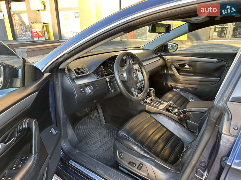 Купе Volkswagen CC / Passat CC 2010 в Івано-Франківську