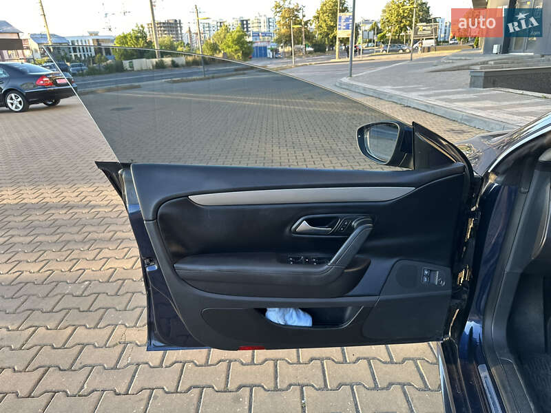 Купе Volkswagen CC / Passat CC 2010 в Івано-Франківську