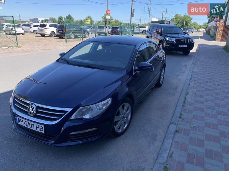 Купе Volkswagen CC / Passat CC 2010 в Житомире