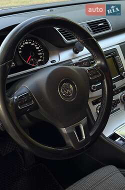 Купе Volkswagen CC / Passat CC 2012 в 