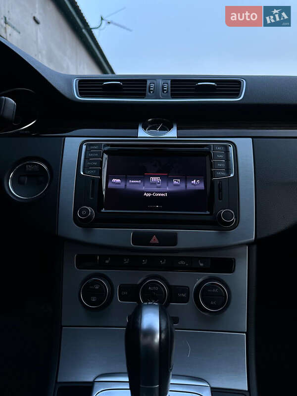 Купе Volkswagen CC / Passat CC 2016 в Киеве