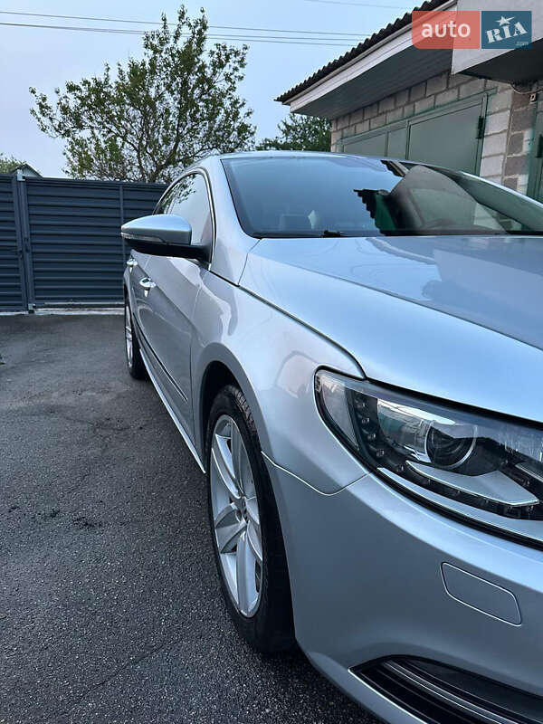 Купе Volkswagen CC / Passat CC 2016 в Киеве