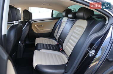 Купе Volkswagen CC / Passat CC 2013 в 