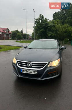 Купе Volkswagen CC / Passat CC 2010 в Жидачові