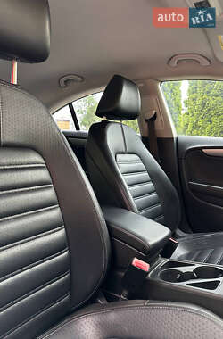 Купе Volkswagen CC / Passat CC 2010 в 