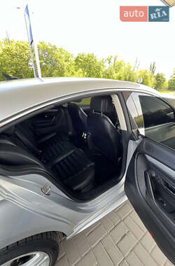 Купе Volkswagen CC / Passat CC 2013 в 