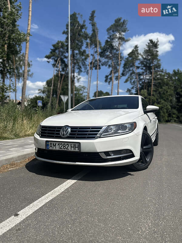 Купе Volkswagen CC / Passat CC 2012 в Житомирі