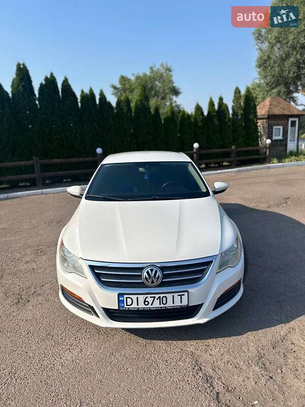 Купе Volkswagen CC / Passat CC 2010 в Чернігові