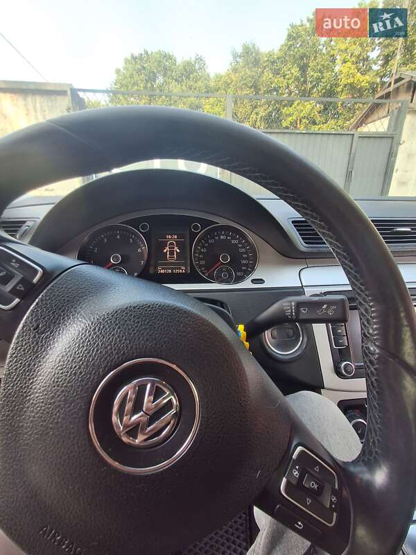Купе Volkswagen CC / Passat CC 2010 в Чернігові