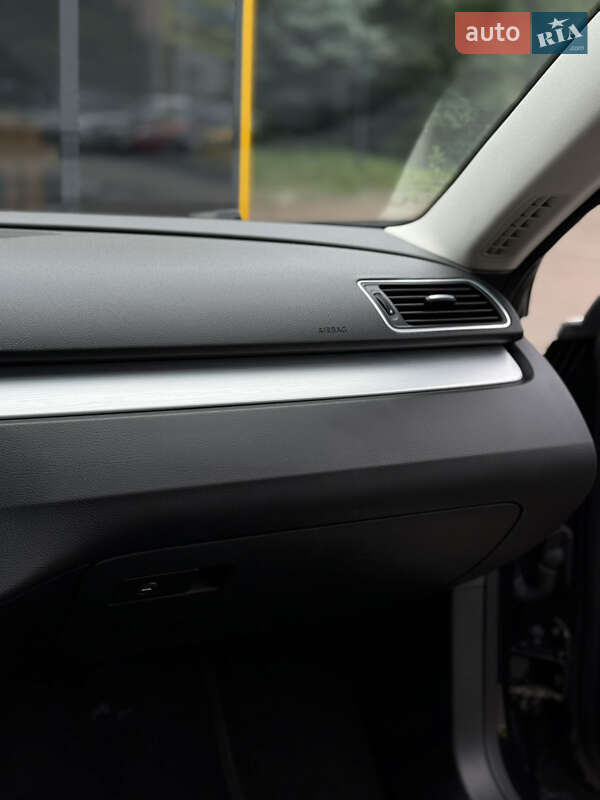 Купе Volkswagen CC / Passat CC 2015 в Киеве
