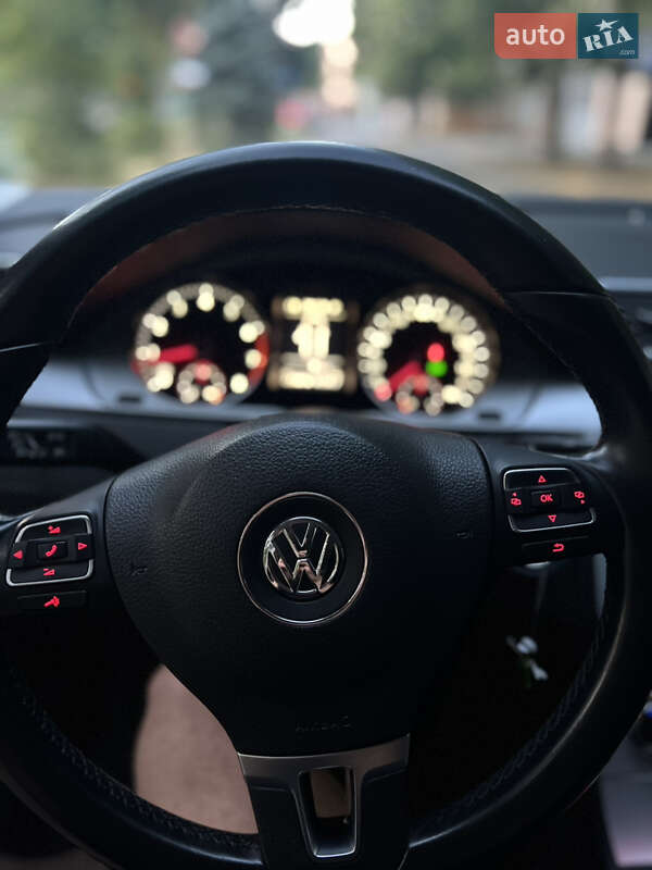 Купе Volkswagen CC / Passat CC 2012 в Кропивницькому